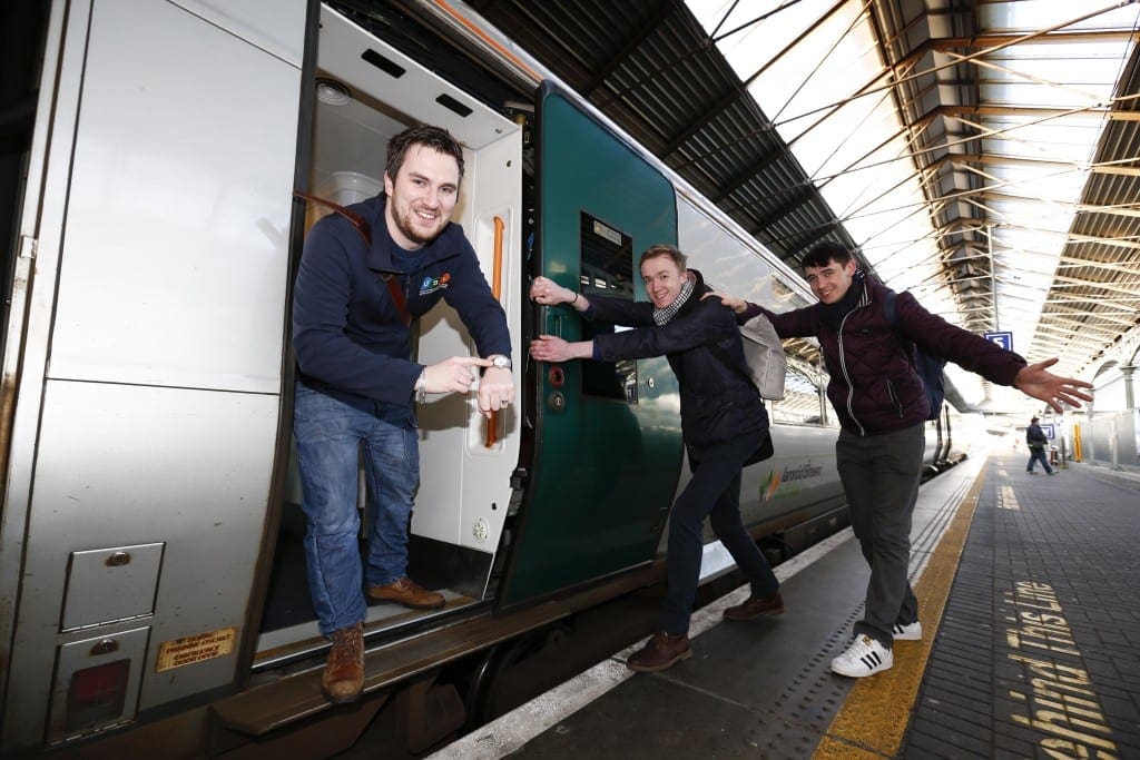 *** NO REPRODUCTION FEE *** DUBLIN : 23/2/2016 : Pictured a the Heuston Station was Kevin Donoghue, USI President calling DIT students to get on board the train to Galway to go home to VOTE ahed of the General Election this Friday. Pictured was Kevin Donoghue, USI President with DIT students Anders O’Donoghue and Shane Redmond. Iarnród Éireann Partners with the Union of Students in Ireland and encourages Students to go Home to Vote Iarnród Éireann is partnering with the Union of Students in Ireland and encouraging students across the country to go home to vote in the General Election. At all times Iarnród Éireann offers student discounts on all routes of up to 54%. Taking the train home to vote in their local constituency is the fastest, most relaxing and most environmentally friendly way to travel. Iarnród Éireann and USI are urging students to #VoterMotor and have their voices, and their votes, heard in the general election. Iarnród Éireann offers huge discounts to students at all times with some routes having discounts of up to 54% - an adult open return ticket from Dublin to Galway is €51.40 and the student return is only €23. Picture Conor McCabe Photography. MEDIA CONTACT : Fiona O’Malley, Communications Executive, on 0874495695 or email Fiona.omalley@usi.ie